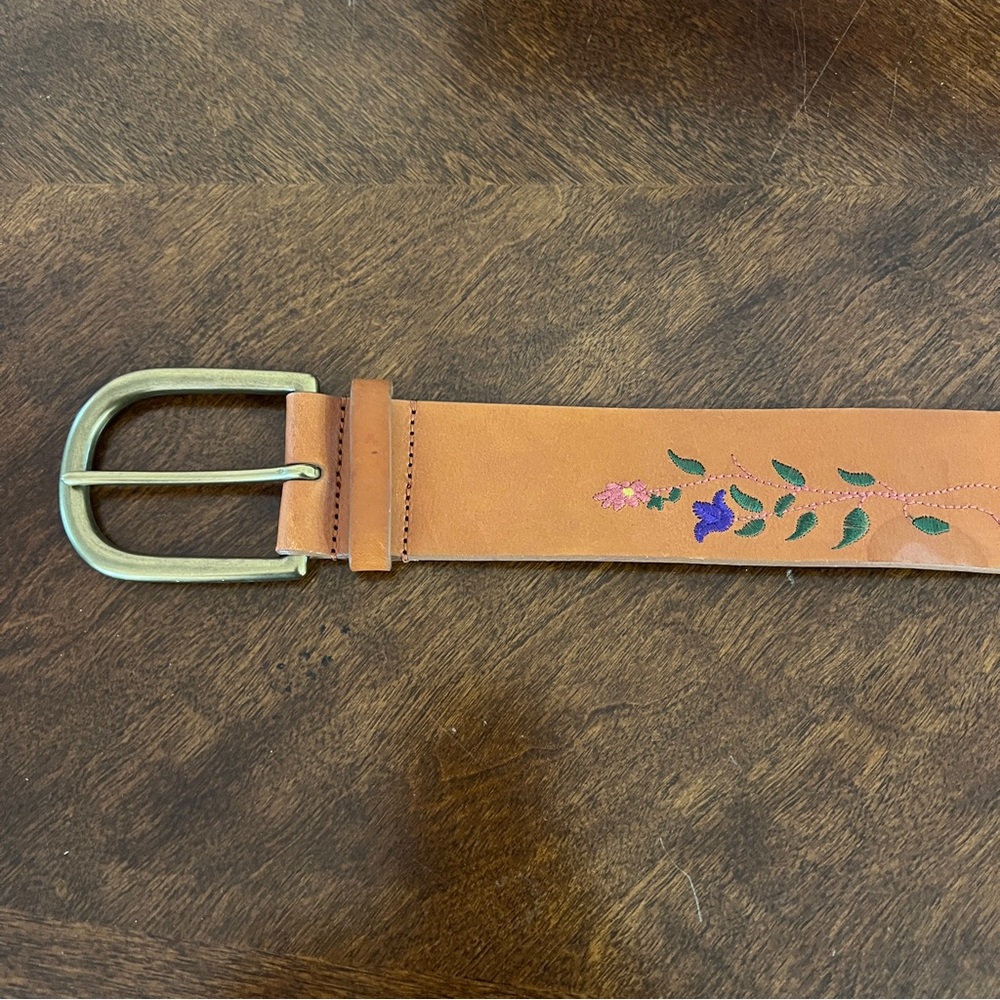 LINEA PELLE Embroidered Peacock Genuine Leather Belt Boho Western Tan belt - Picture 4 of 8